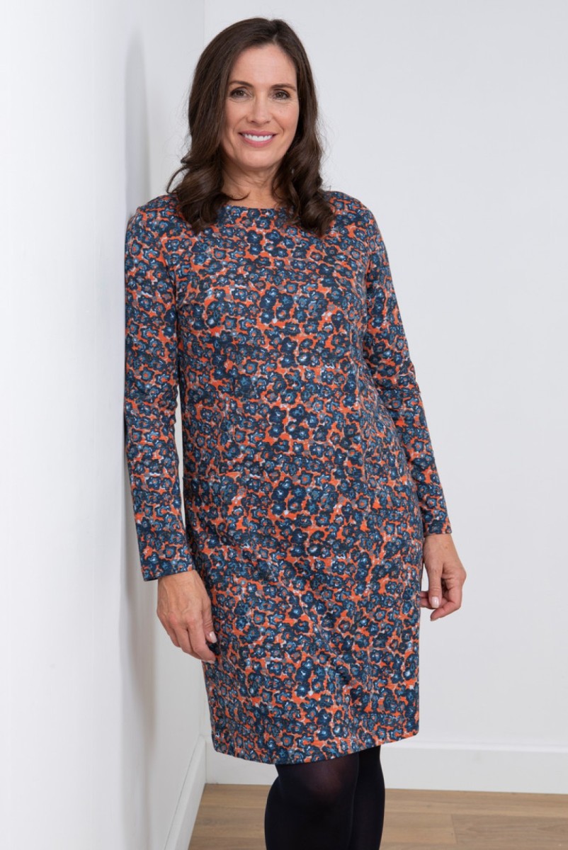 Lily deals dress boutique