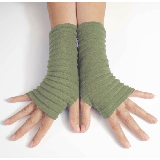 Anna Falcke Wristee Fingerless Gloves - Avocado