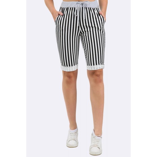 Pippa Shorts - Stripes Print Black