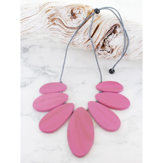 Suzie Blue FB1600PK Wooden Oval Fan Necklace - Pink