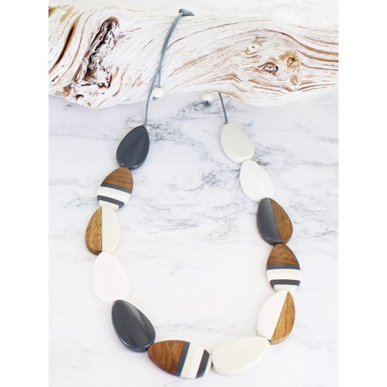 Suzie Blue JP6101GY Resin & Wood Oval Pebble Necklace